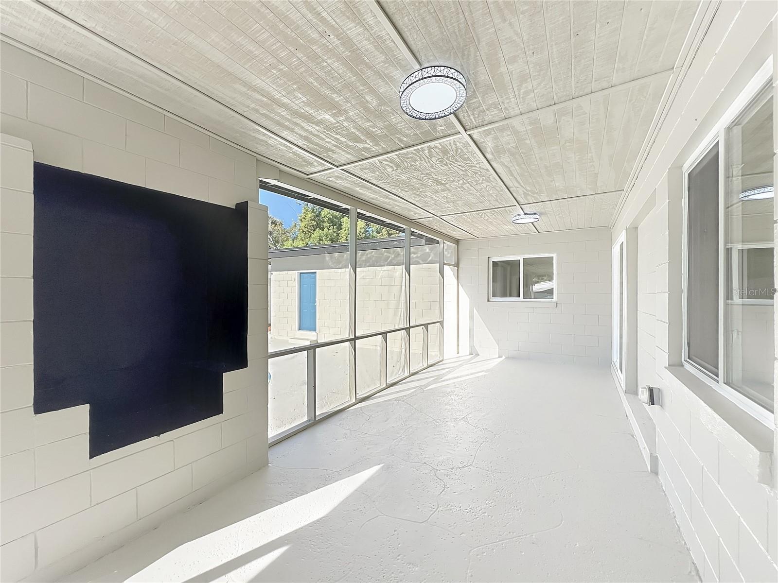 ENGLISH ESTATES UNIT 3 - Residential