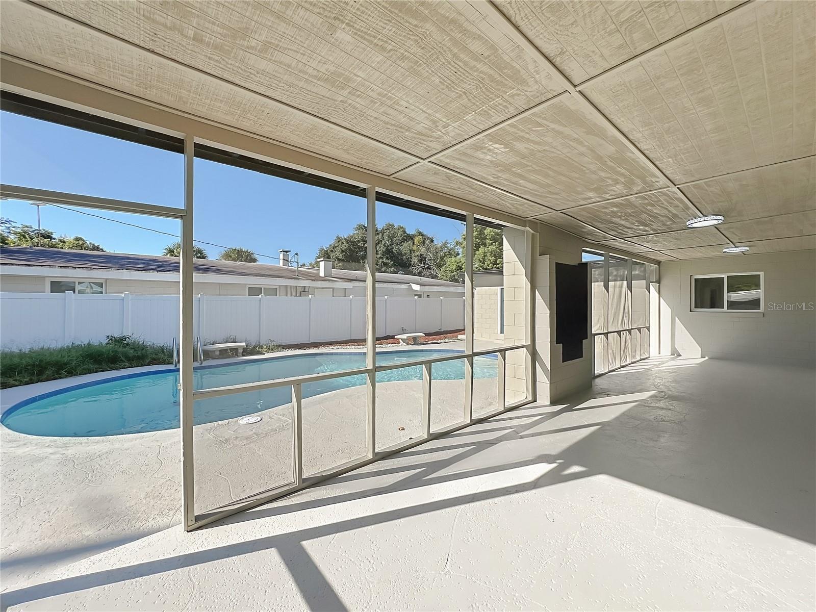 ENGLISH ESTATES UNIT 3 - Residential