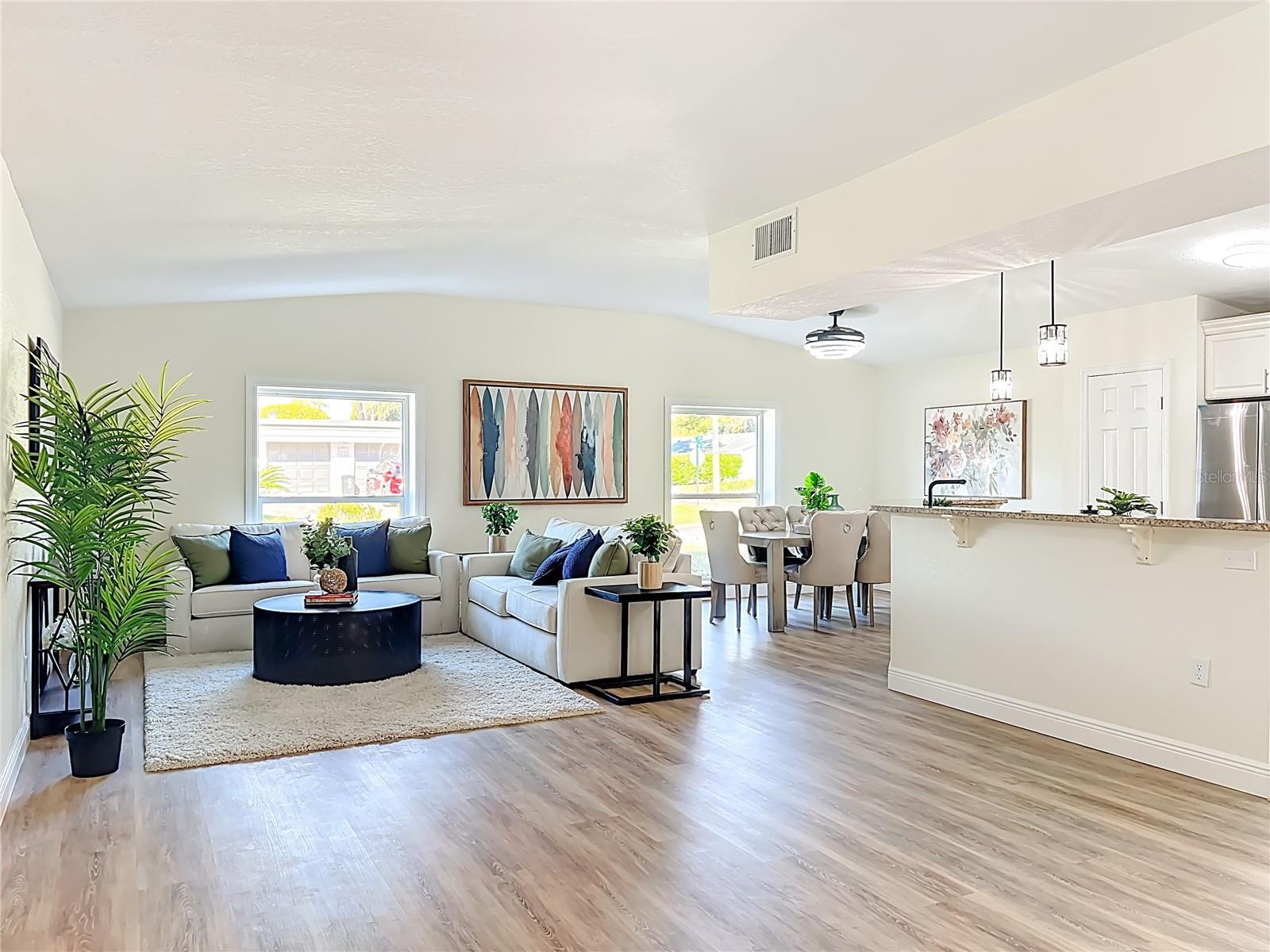 ENGLISH ESTATES UNIT 3 - Residential