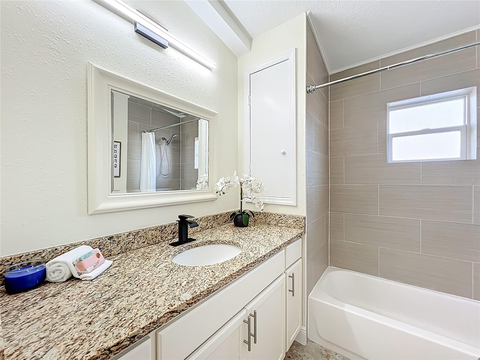 ENGLISH ESTATES UNIT 3 - Residential
