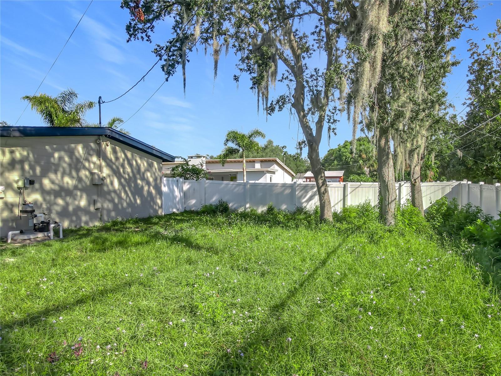 ENGLISH ESTATES UNIT 3 - Residential