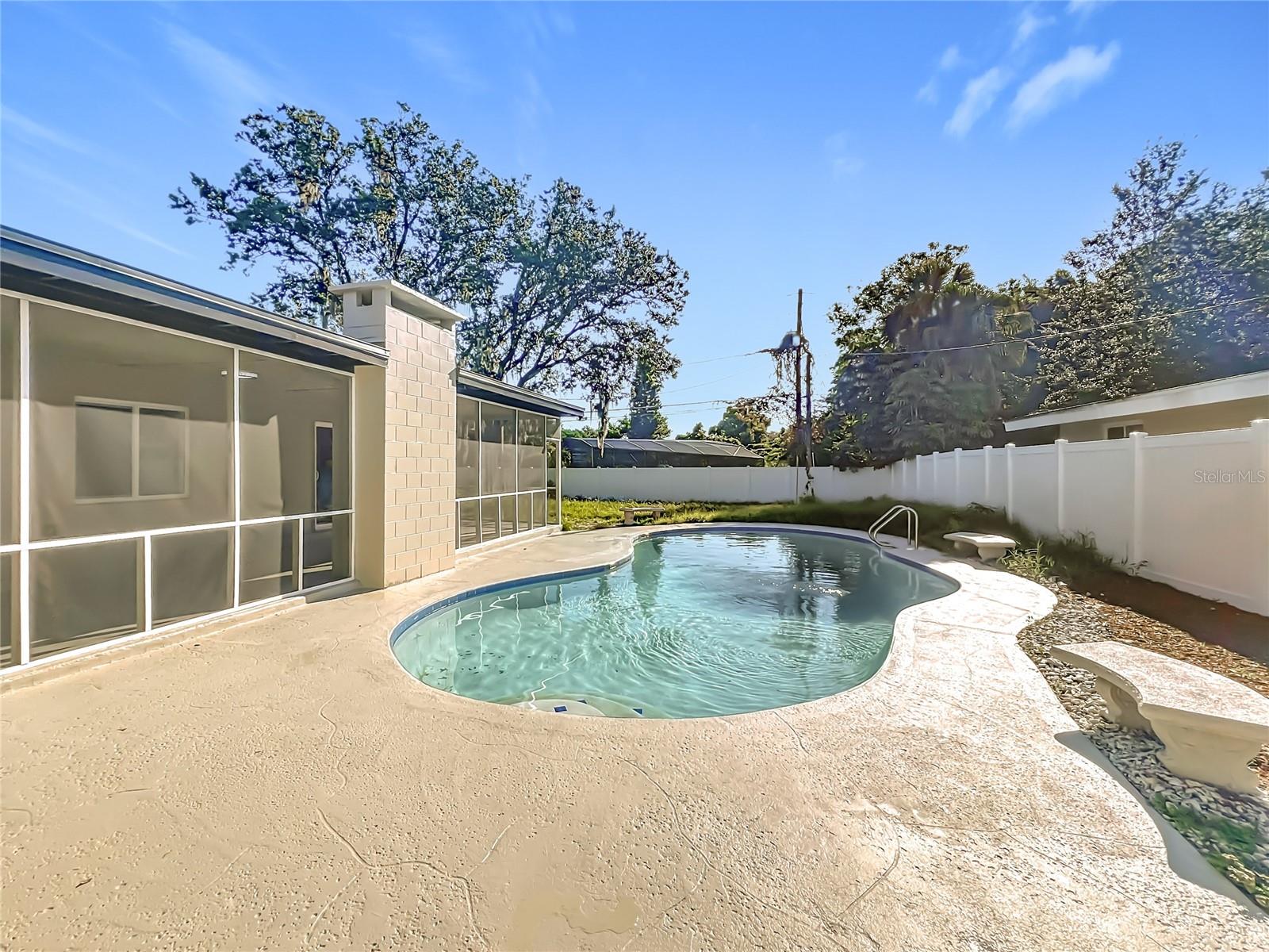 ENGLISH ESTATES UNIT 3 - Residential