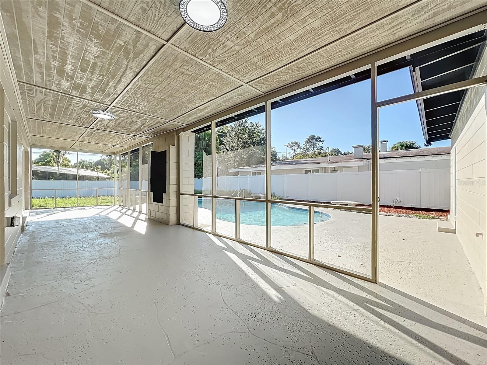 ENGLISH ESTATES UNIT 3 - Residential
