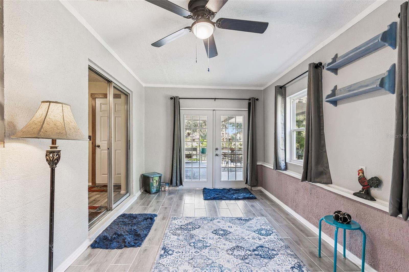 SPRING LAKE AREA - Residential