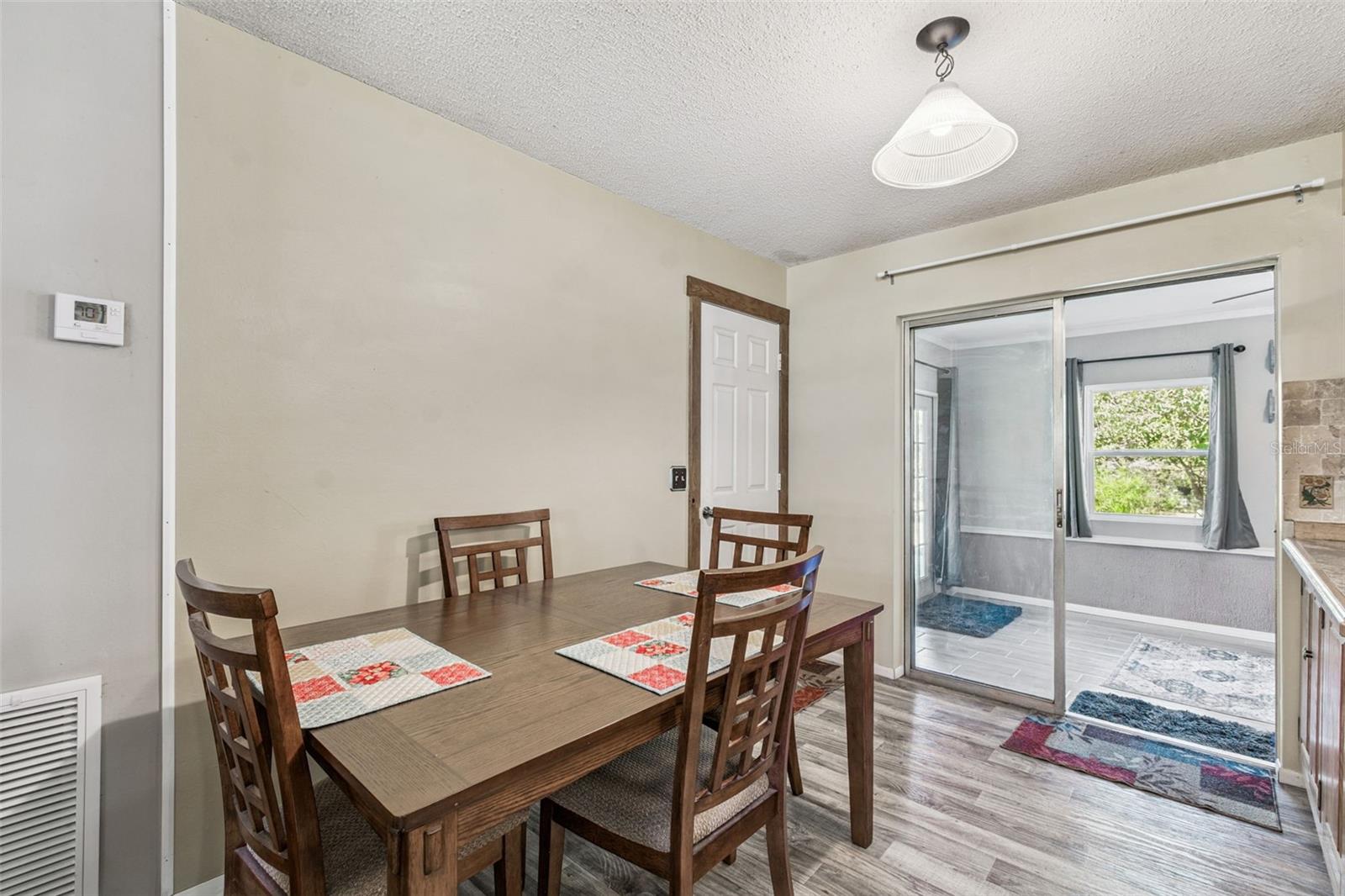 SPRING LAKE AREA - Residential