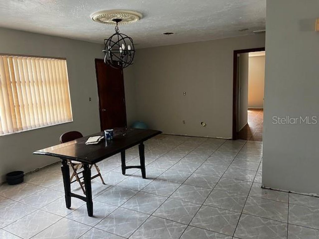 Photo of 245 Manor Road, Venice, FL 34293 (MLS # A4664435)