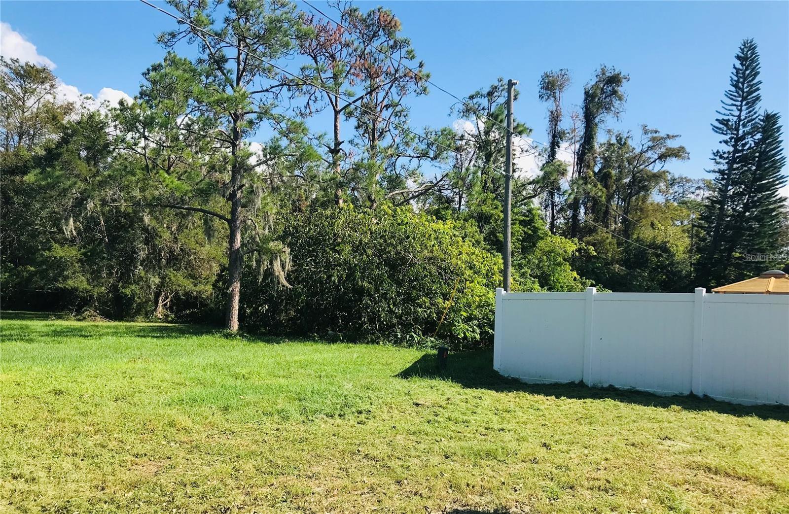 BEACON SQUARE - Residential Lease