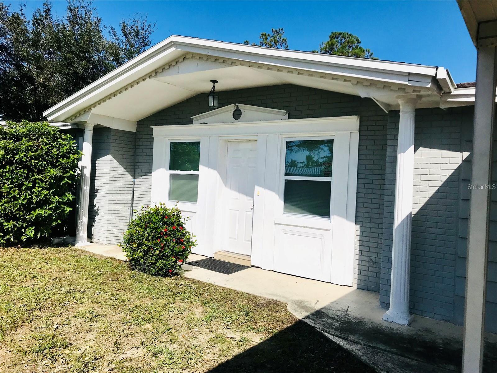 BEACON SQUARE - Residential Lease