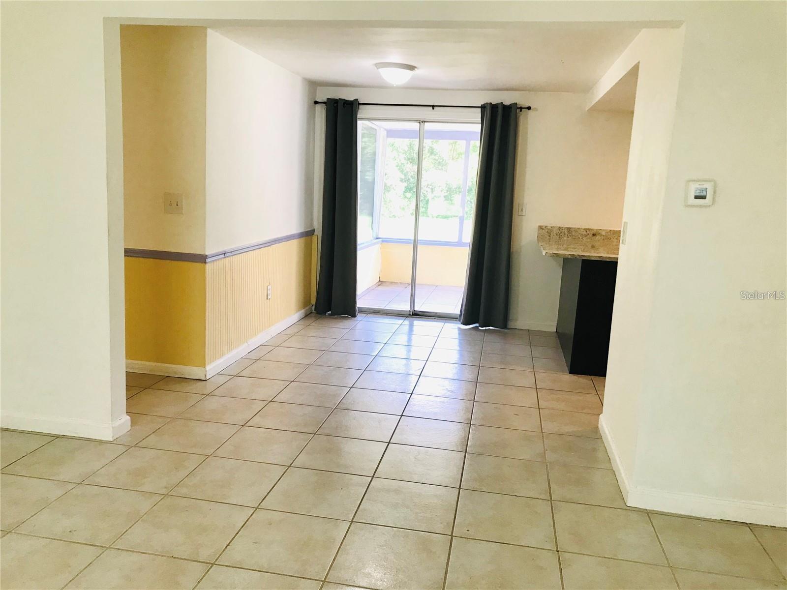 BEACON SQUARE - Residential Lease