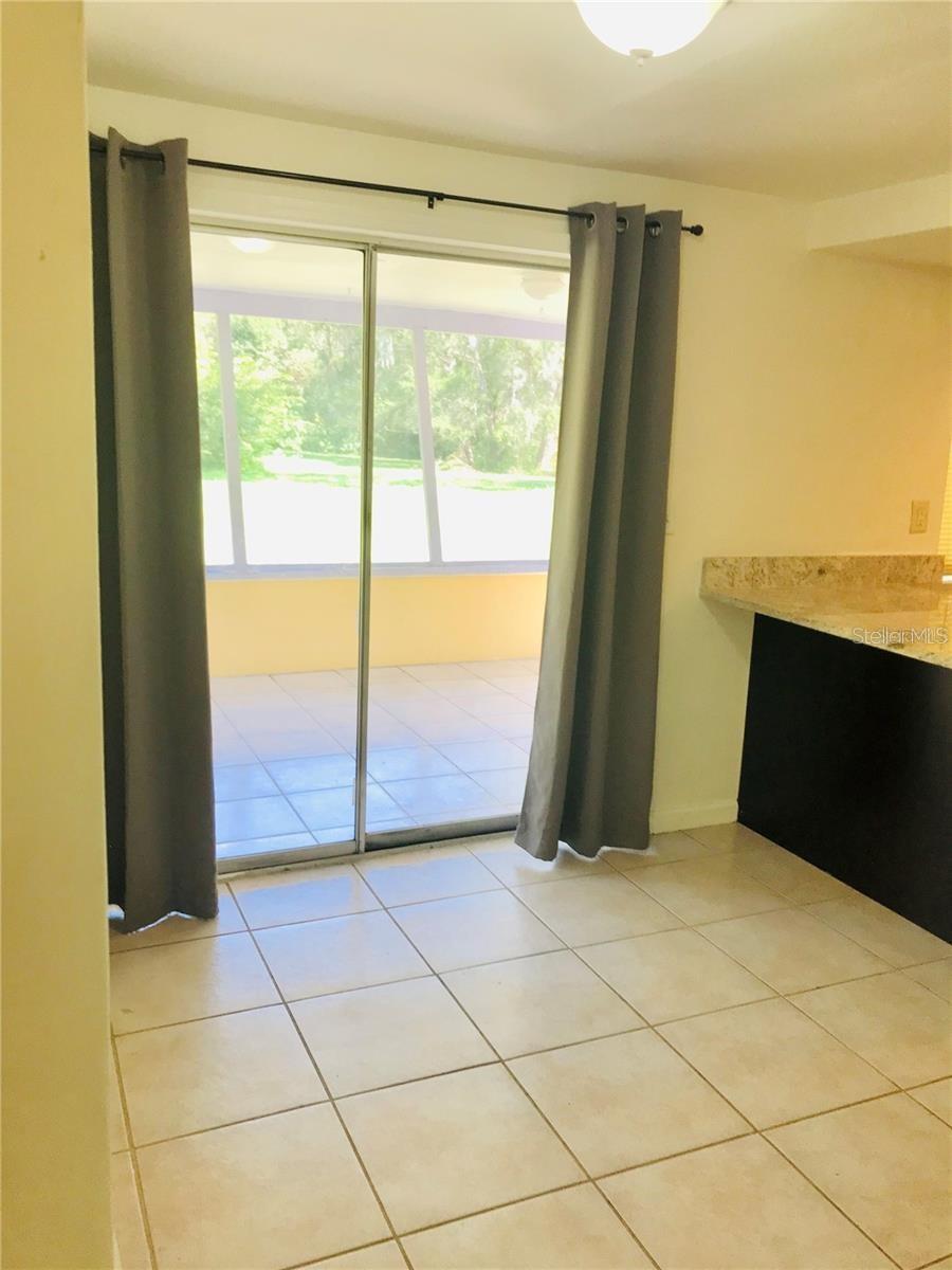 BEACON SQUARE - Residential Lease