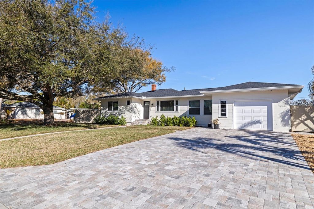 Photo of 6149 9th Avenue S, Gulfport, FL 33707 (MLS # TB8480126)