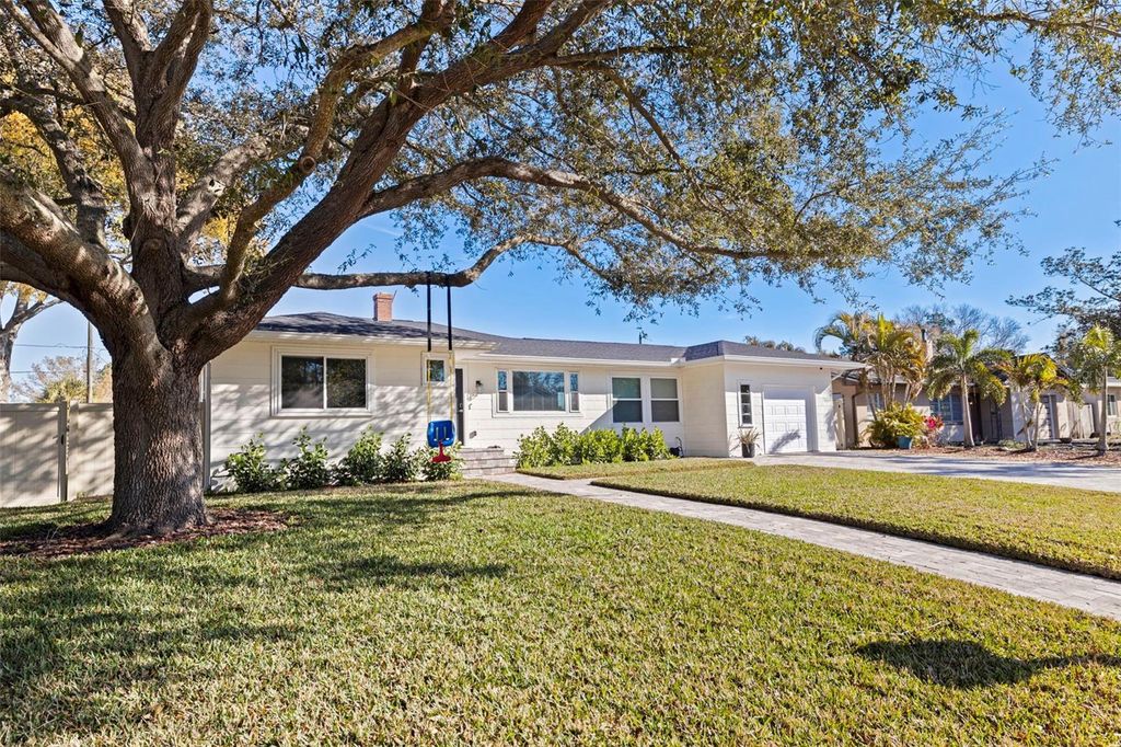 Photo of 6149 9th Avenue S, Gulfport, FL 33707 (MLS # TB8480126)