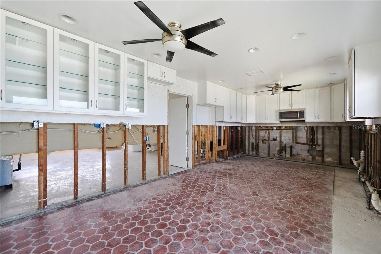 BRIGHTWATER BEACH ESTATES 1ST ADD - Residential