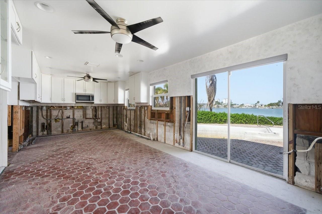 BRIGHTWATER BEACH ESTATES 1ST ADD - Residential