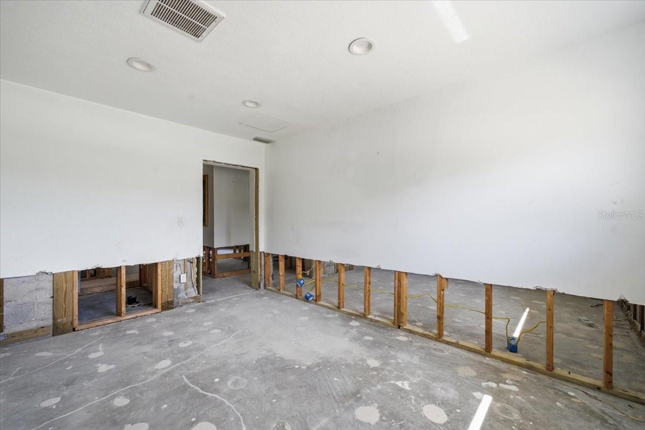 BRIGHTWATER BEACH ESTATES 1ST ADD - Residential