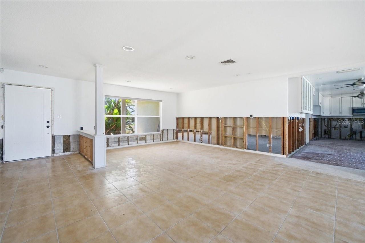 BRIGHTWATER BEACH ESTATES 1ST ADD - Residential