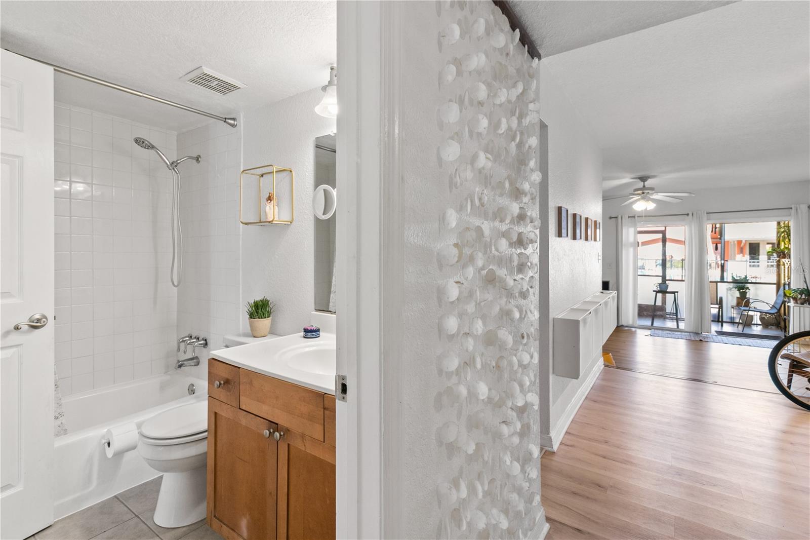 LA COSTA BRAVA LAKESIDE CONDO - Residential