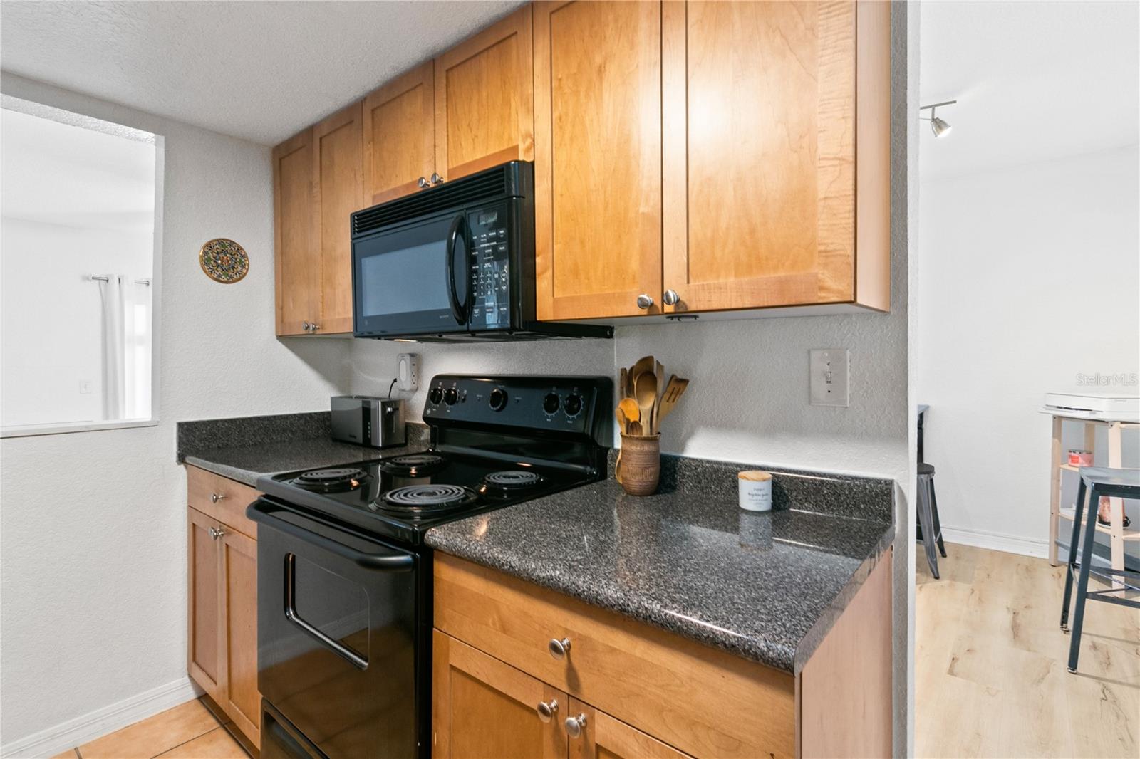 LA COSTA BRAVA LAKESIDE CONDO - Residential