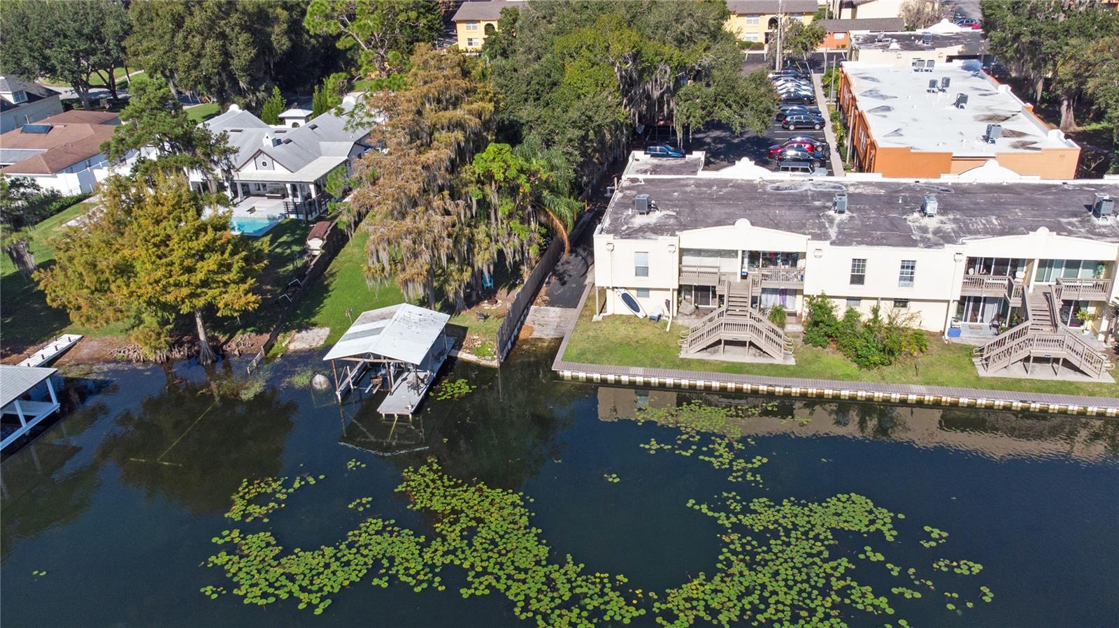 LA COSTA BRAVA LAKESIDE CONDO - Residential