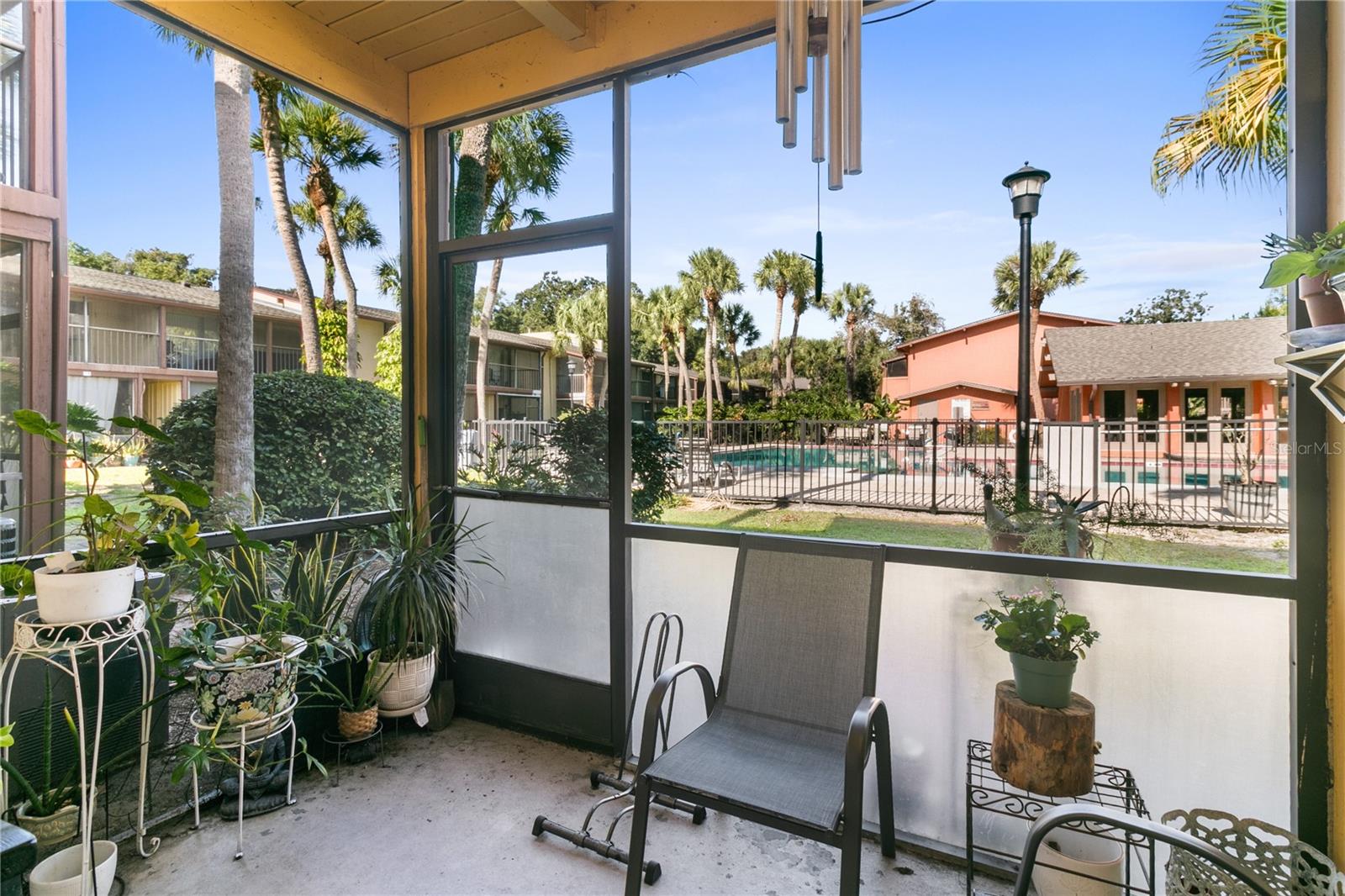 LA COSTA BRAVA LAKESIDE CONDO - Residential