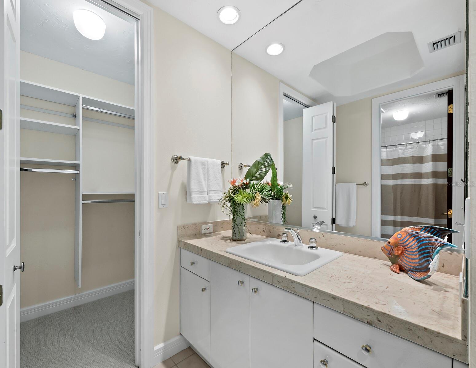 REGENT PLACE PH 2 - Residential