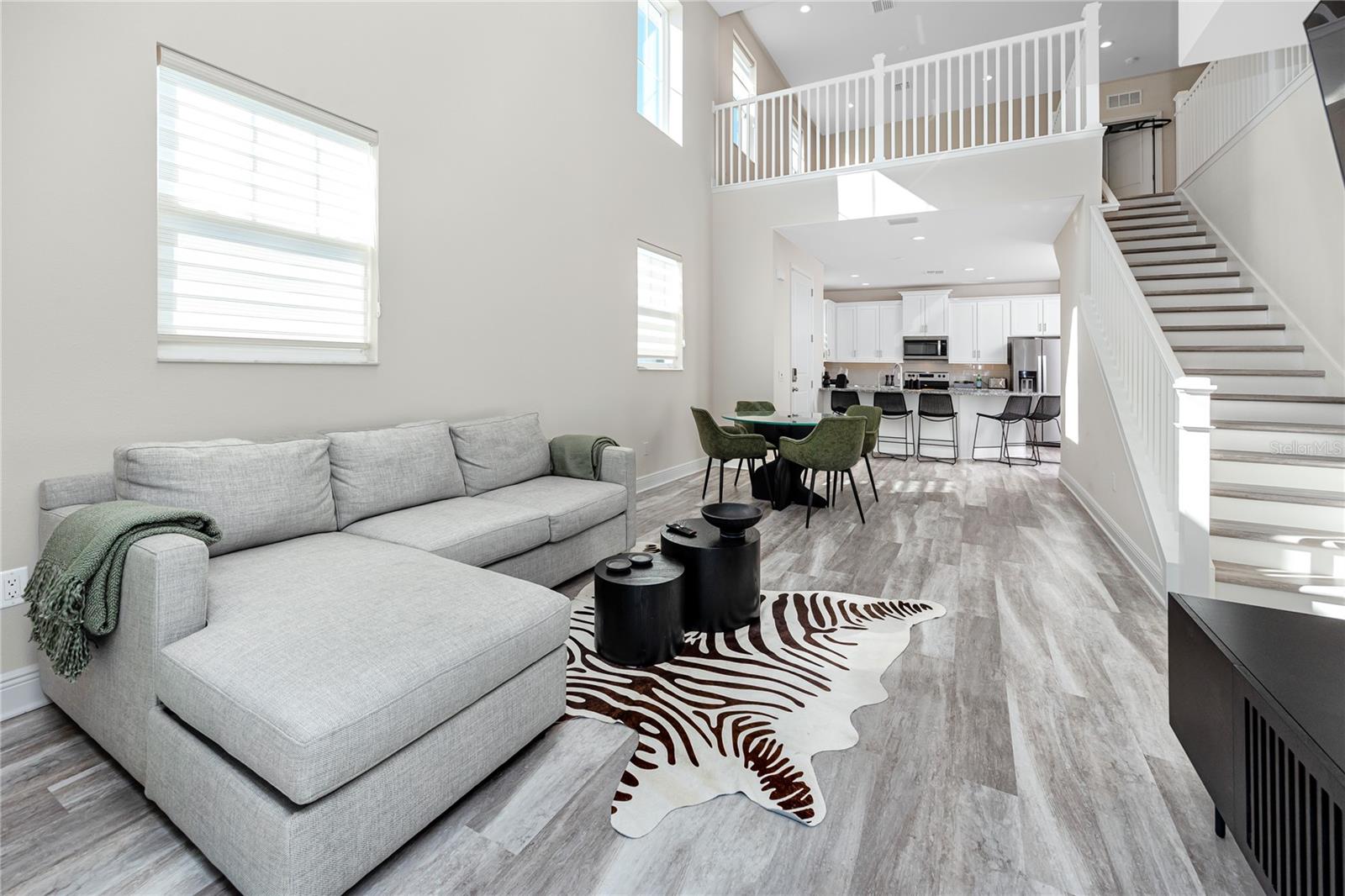 SANTORINI TRACE - Residential