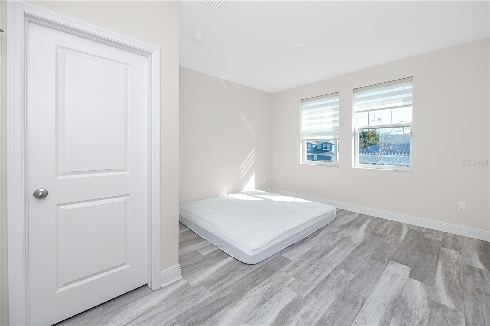 SANTORINI TRACE - Residential