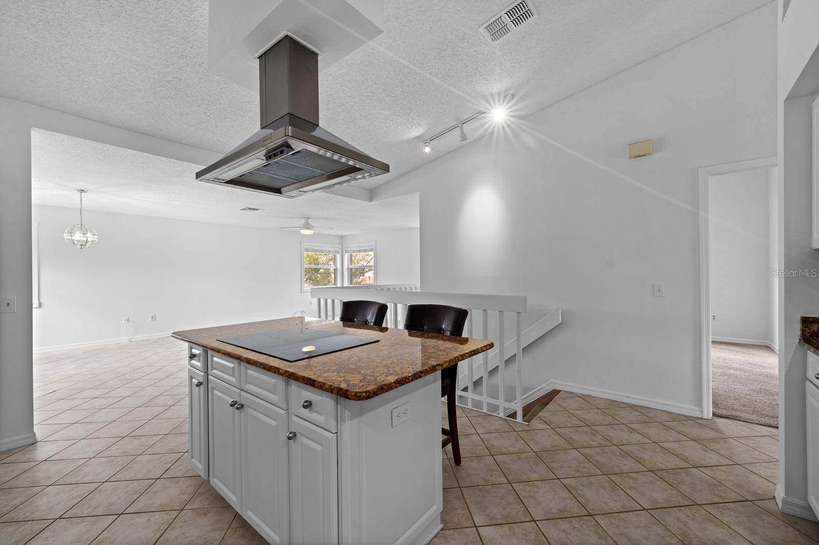 LAUREL OAKS AT EAST LAKE - Residential