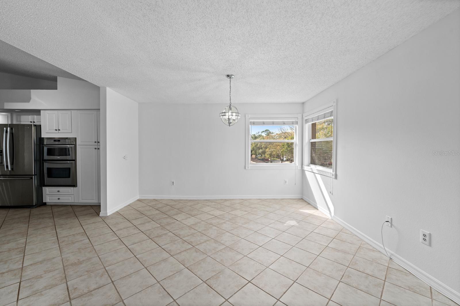 LAUREL OAKS AT EAST LAKE - Residential