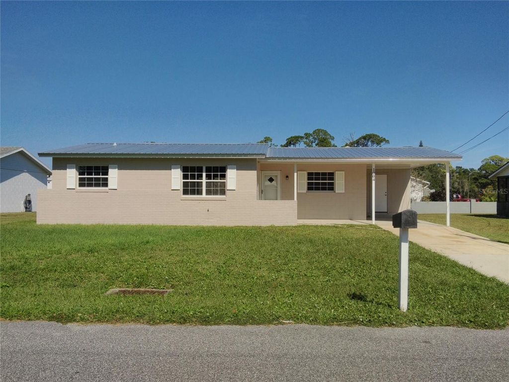 Photo of 1004 Wilkins Street, New Smyrna Beach, FL 32168 (MLS # V4945561)