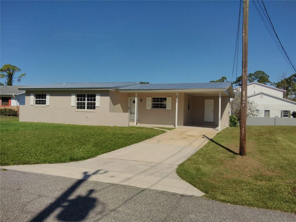 Photo of 1004 Wilkins Street, New Smyrna Beach, FL 32168 (MLS # V4945561)