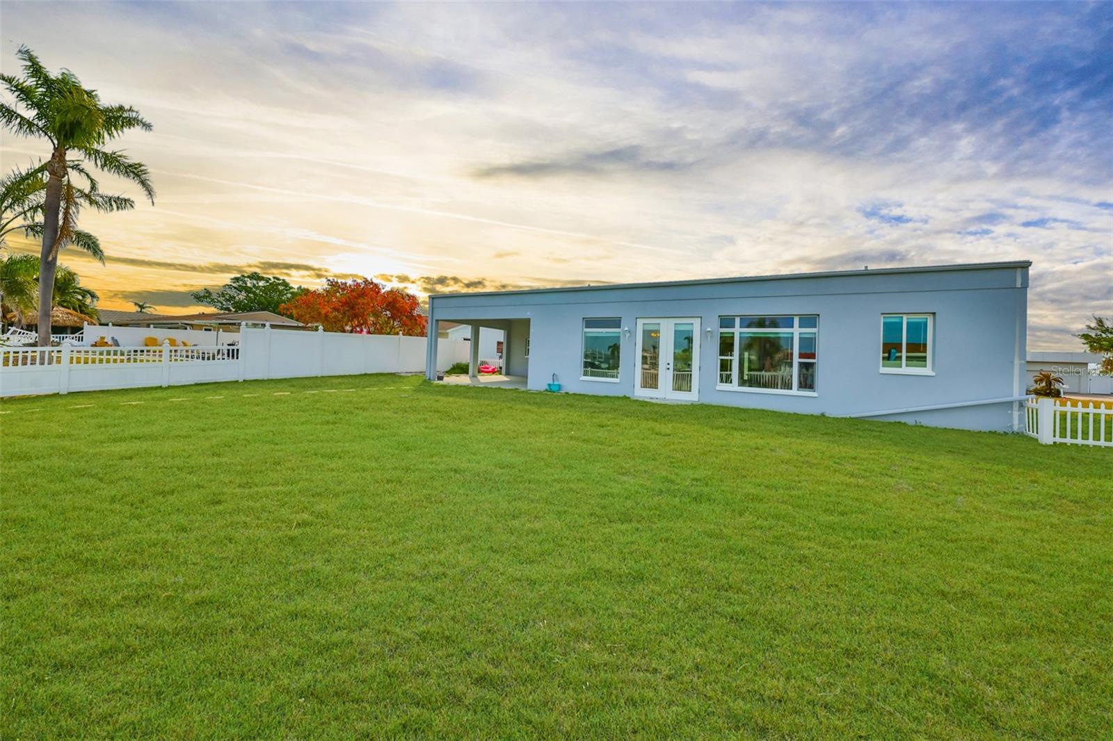 CAPRI ISLE - Residential