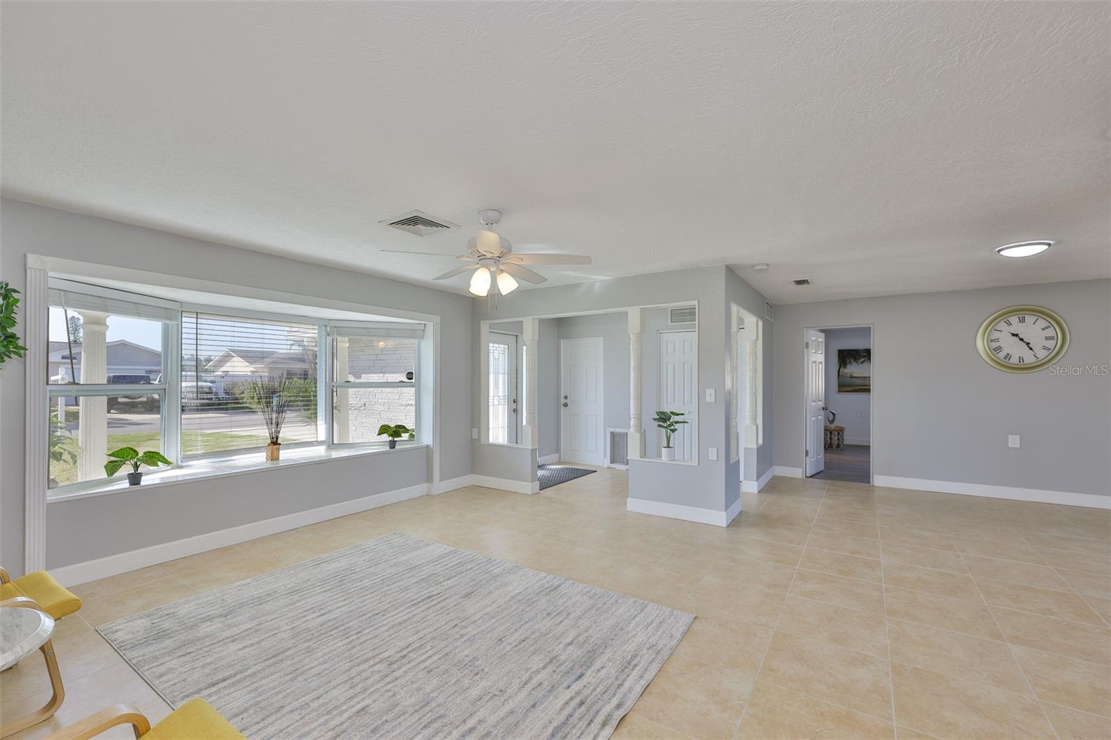 CAPRI ISLE - Residential