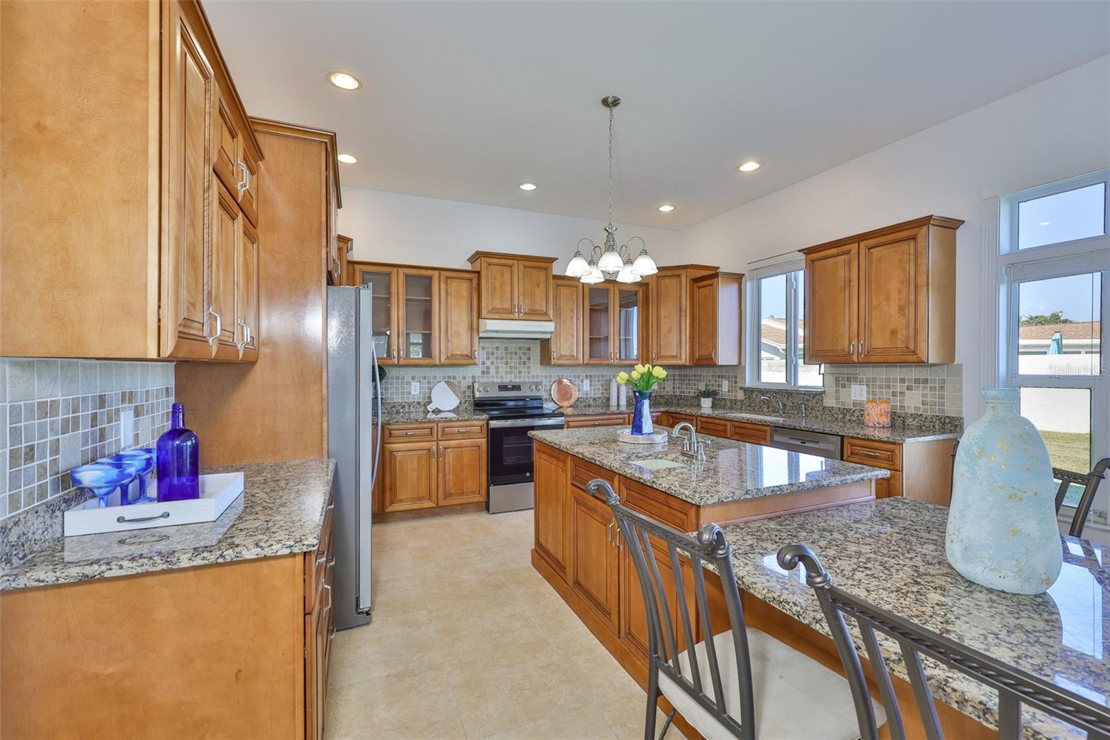 CAPRI ISLE - Residential