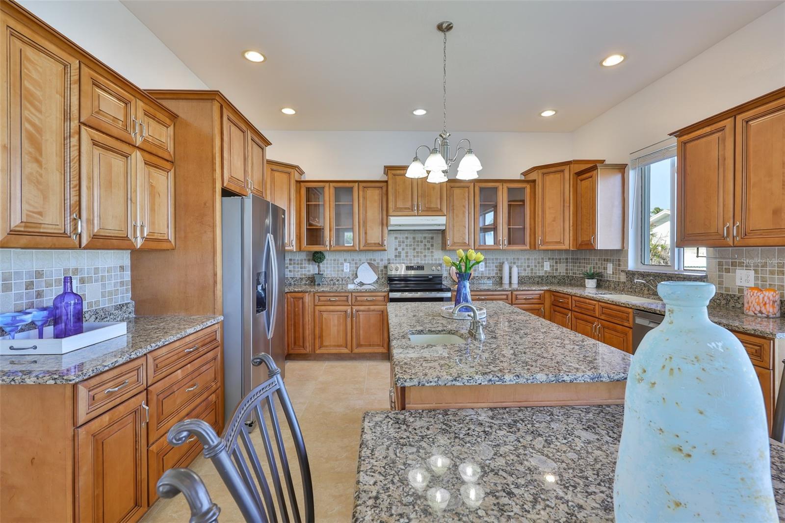 CAPRI ISLE - Residential