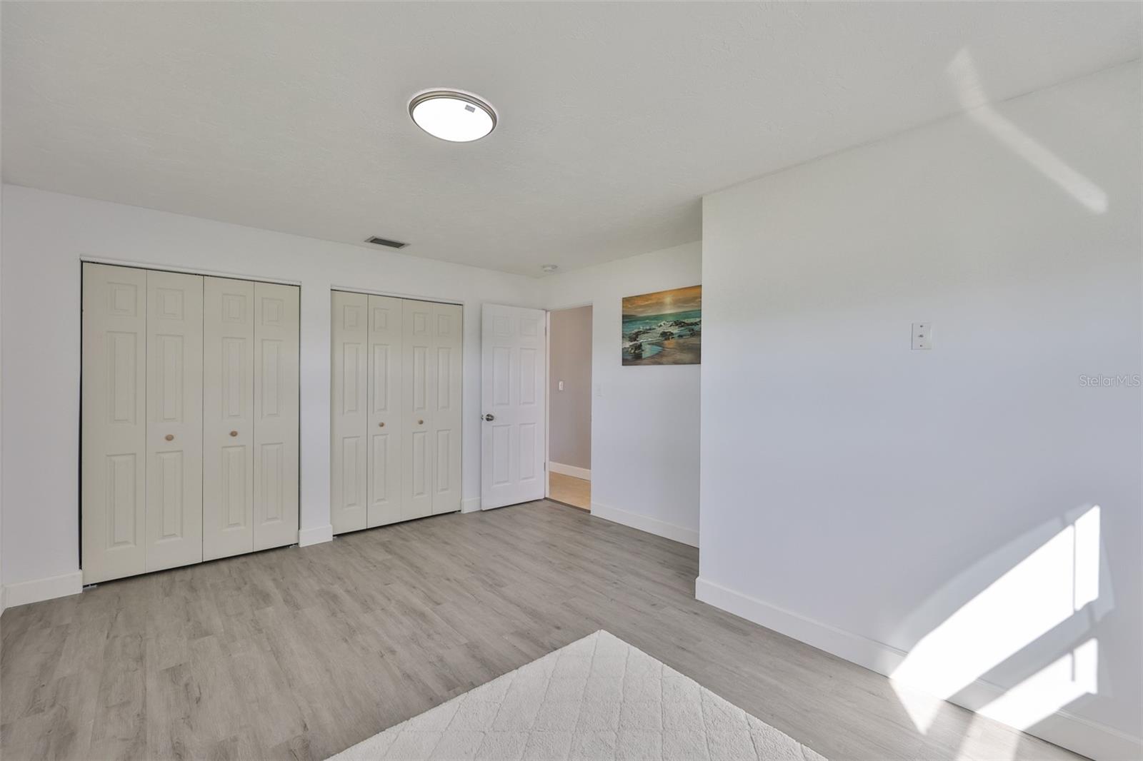 CAPRI ISLE - Residential