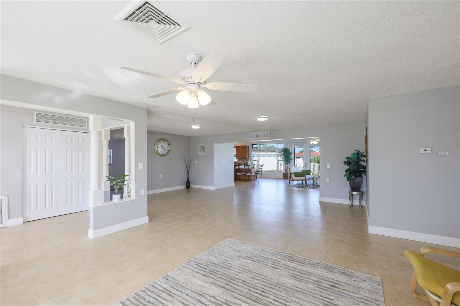 CAPRI ISLE - Residential