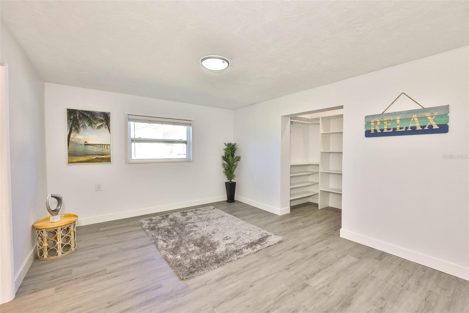 CAPRI ISLE - Residential