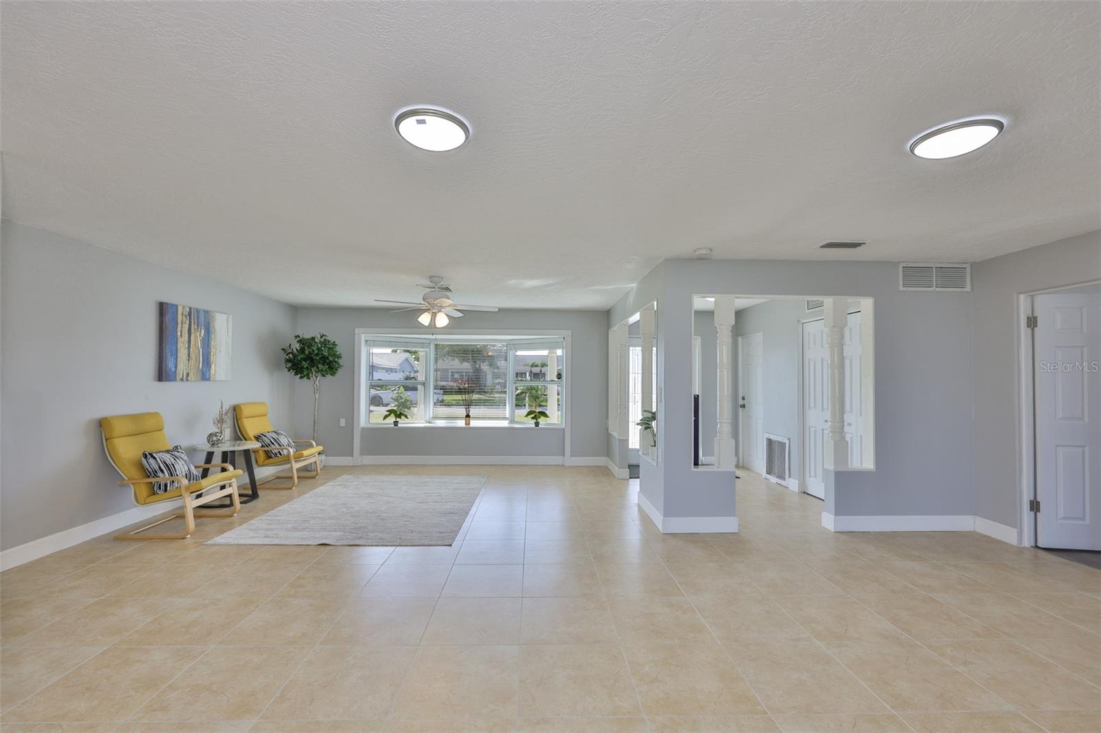 CAPRI ISLE - Residential