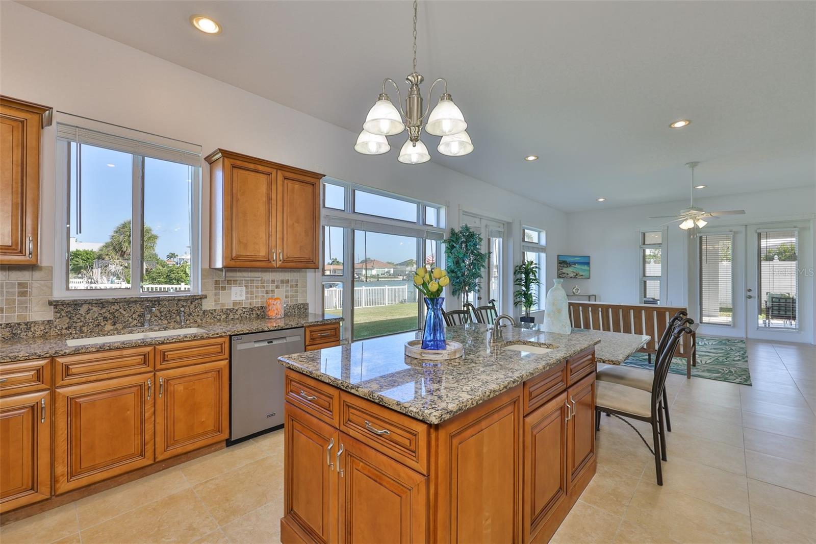 CAPRI ISLE - Residential