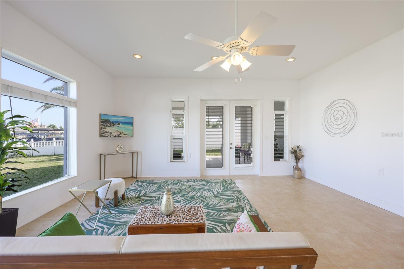 CAPRI ISLE - Residential