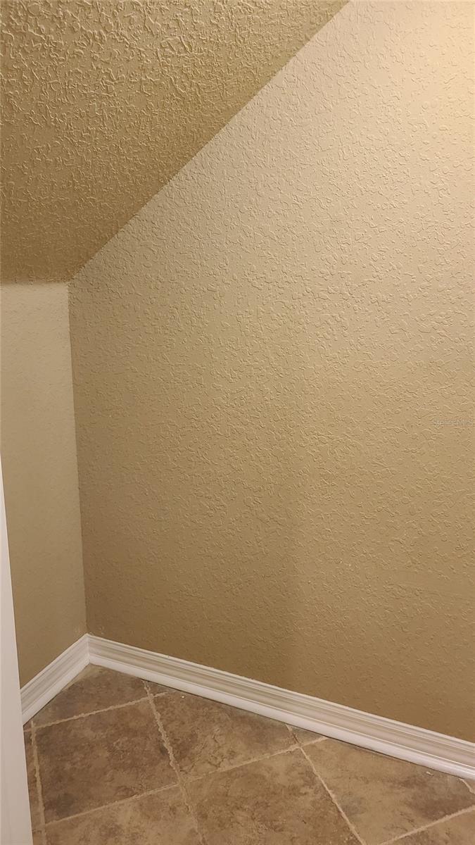 WEDGEWOOD TWNHMS - Residential Lease