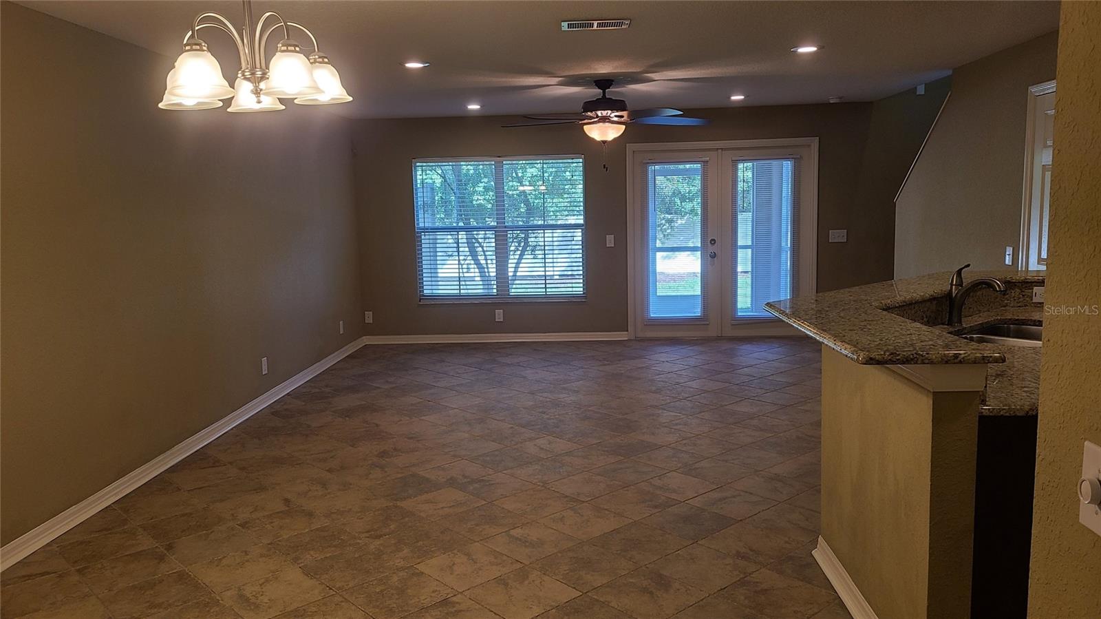 WEDGEWOOD TWNHMS - Residential Lease