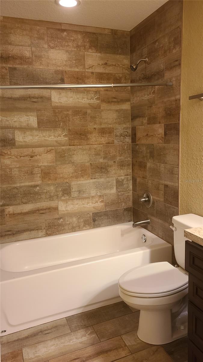 WEDGEWOOD TWNHMS - Residential Lease