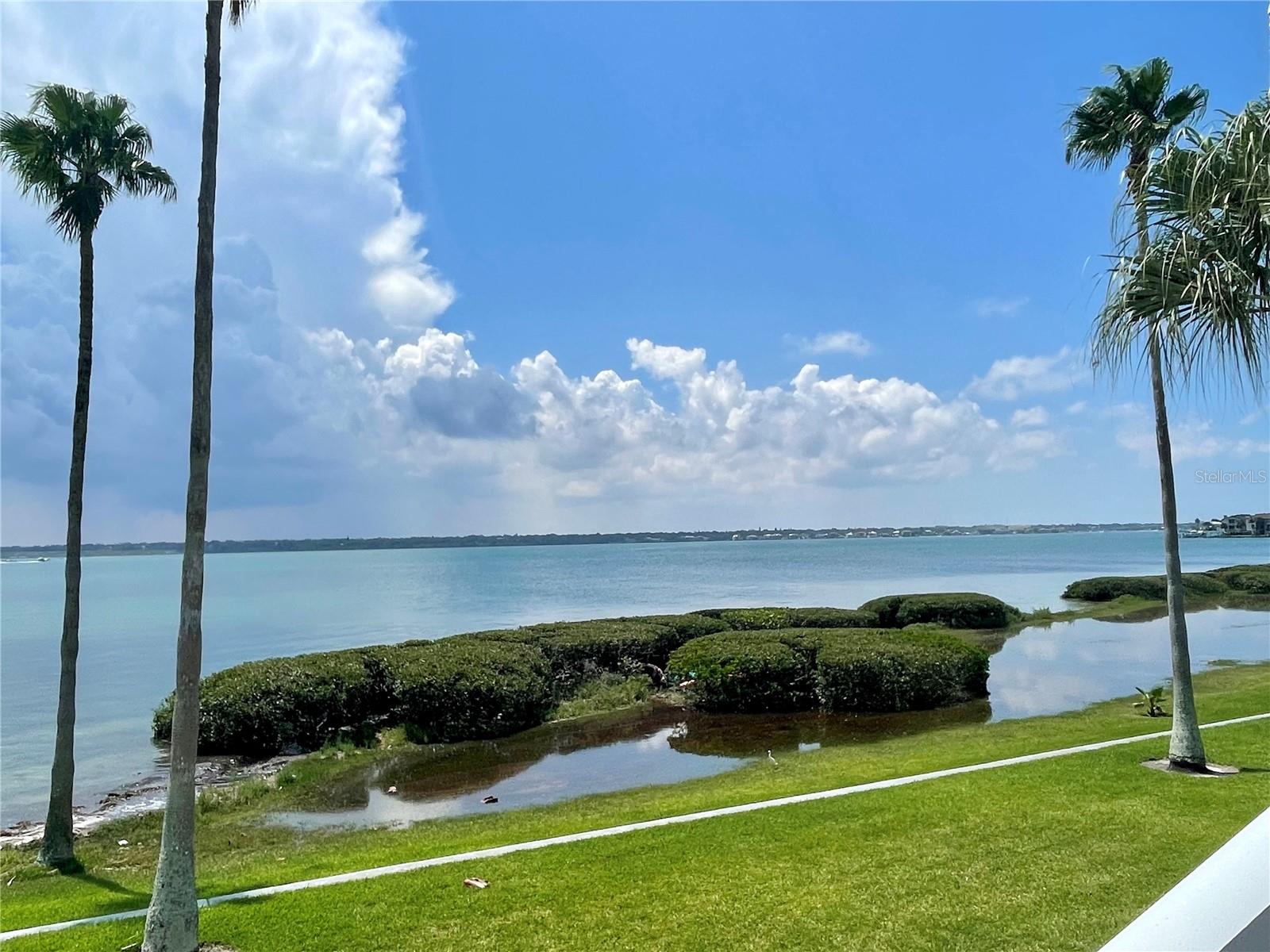 SAND KEY CONDO-BAYSIDE II - Residential Lease