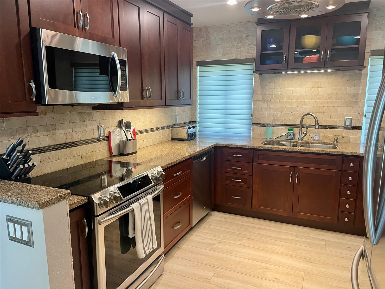 SAND KEY CONDO-BAYSIDE II - Residential Lease