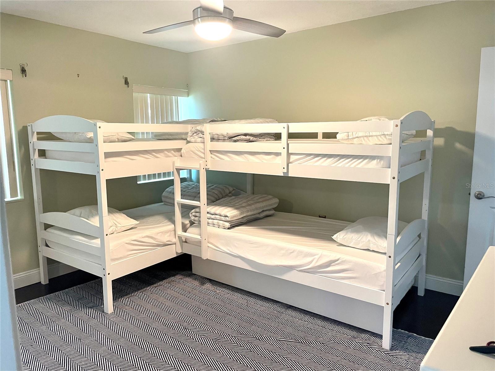 SAND KEY CONDO-BAYSIDE II - Residential Lease