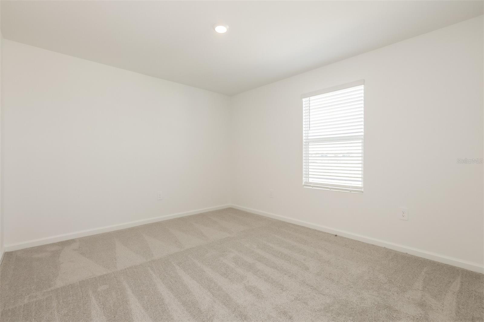 HUNT CLUB/LK WALES PH 1 - Residential Lease