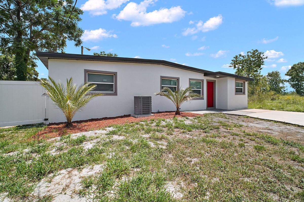 A MUST SEE! This home is great for a first-time owner. Located at the end of a cul de sac, Freshly renovated inside and out. Spacious beautiful white kitchen with gold fixtures and stainless-steel appliances. Spacious master bathroom with its private bathroom. New single hung windows, stucco on the outside walls. New laminate flooring throughout the home. Remodeled bathrooms from new tile to new vanities, new lighting. This home is move in ready. Will not last long!