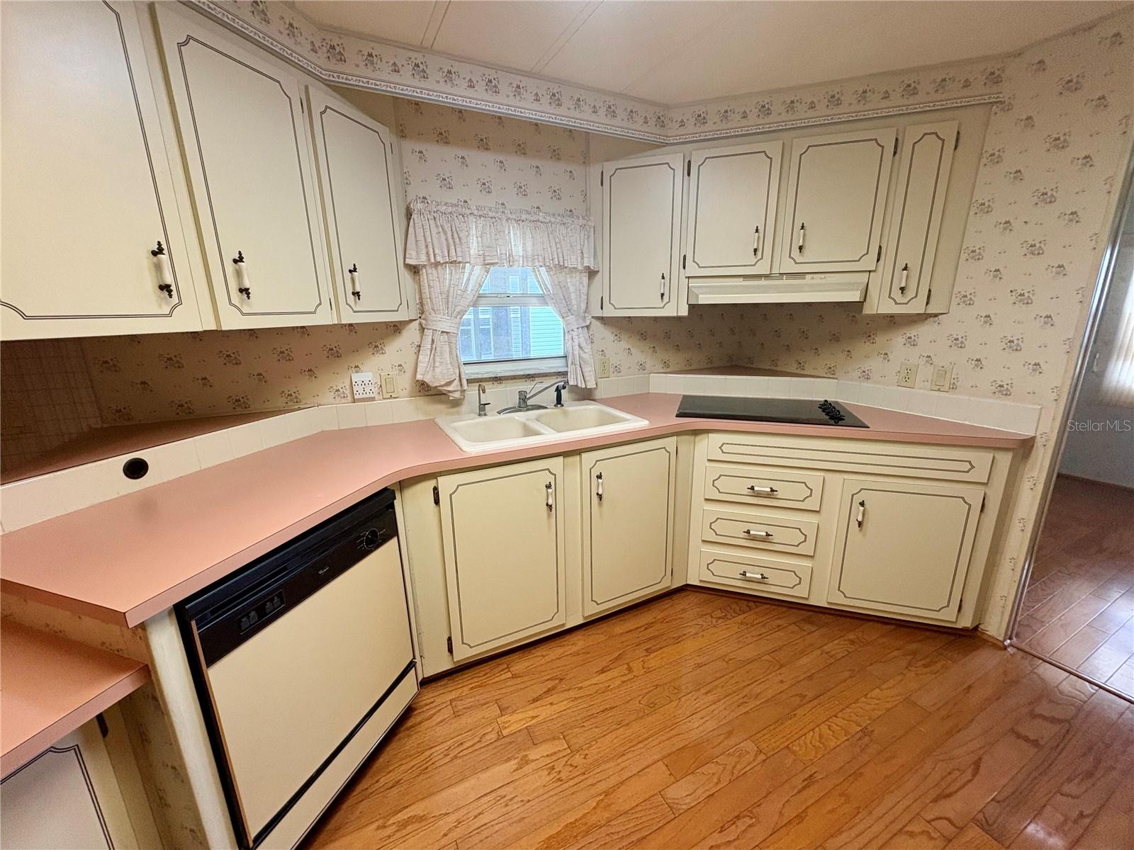 BLUE JAY MOBILE HOME ESTATES CONDO - Residential